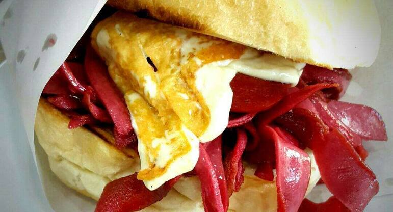 Izmir Sandvic Cumhuriyet Eskisehir